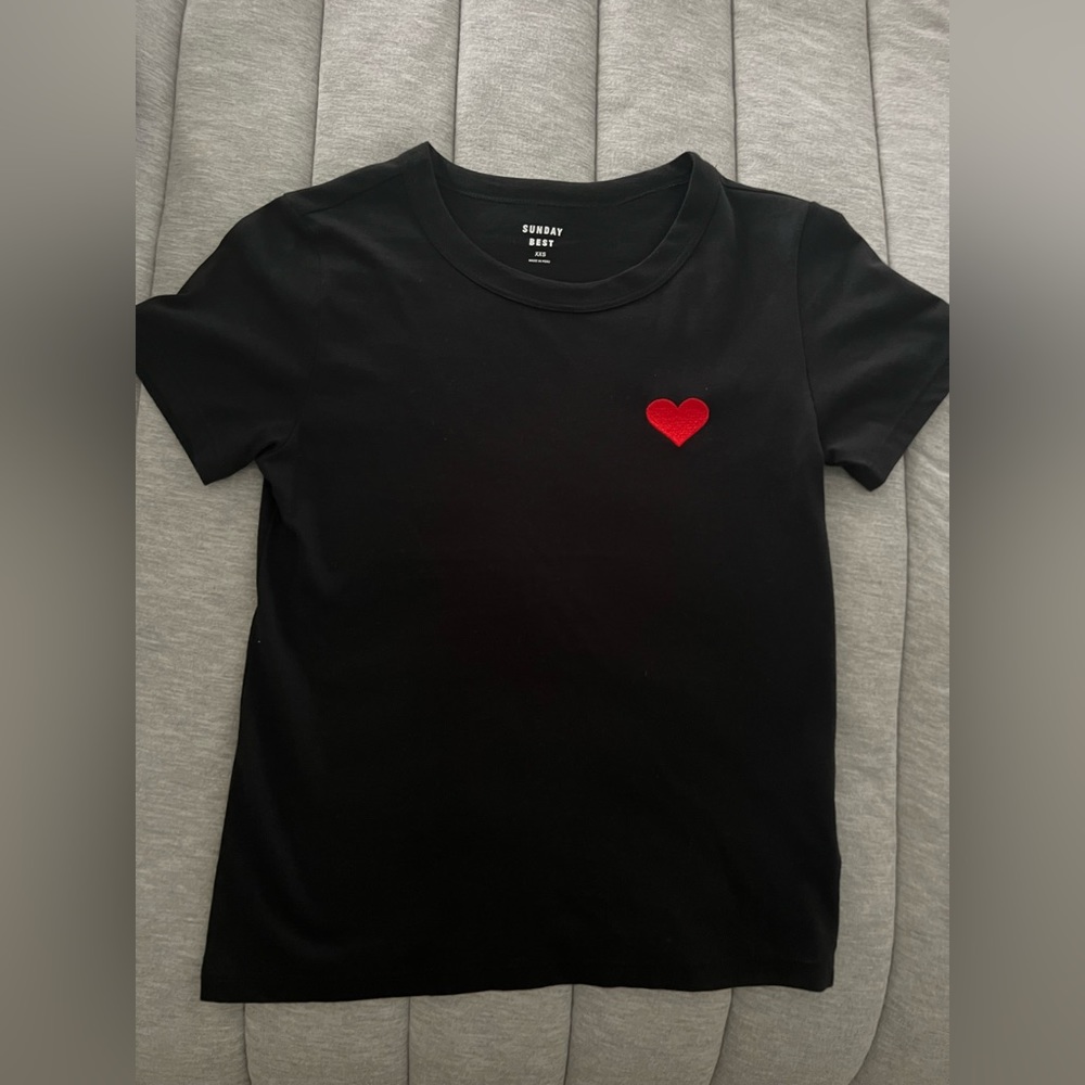 aritzia "sunday best" black t-shirt with red heart, thin and soft material,